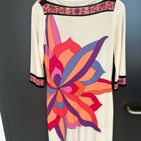 Beautiful Donna Morgan bright/cream dress  size 6- stunning dress mint condition - Picture 3 of 5